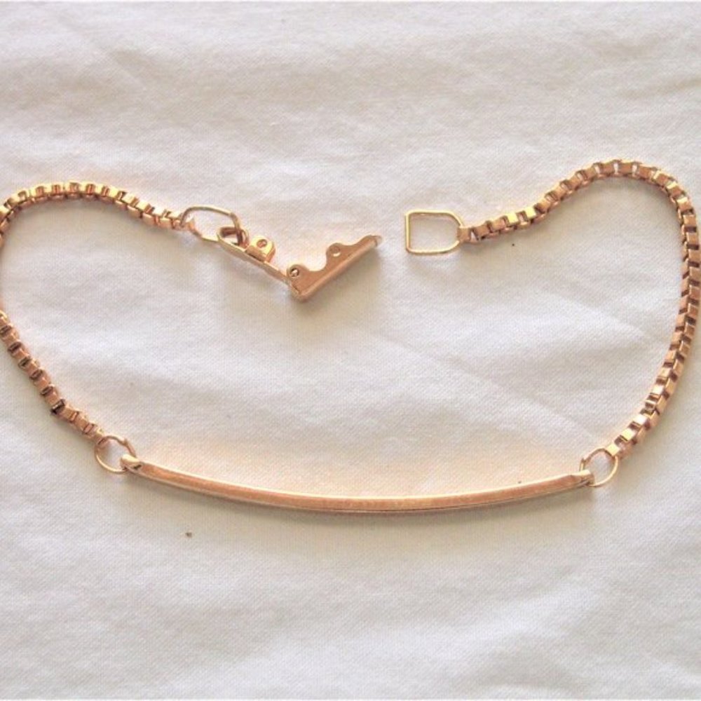 Vintage 1977 Avon Large Gold Tone Gilded Bar Chain Bracelet
